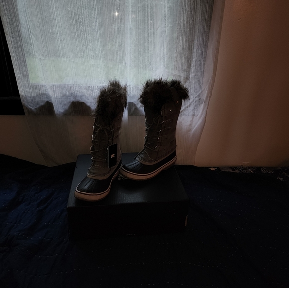 NWT Sorel Winter Boots Size 7.5 - Picture 3 of 6